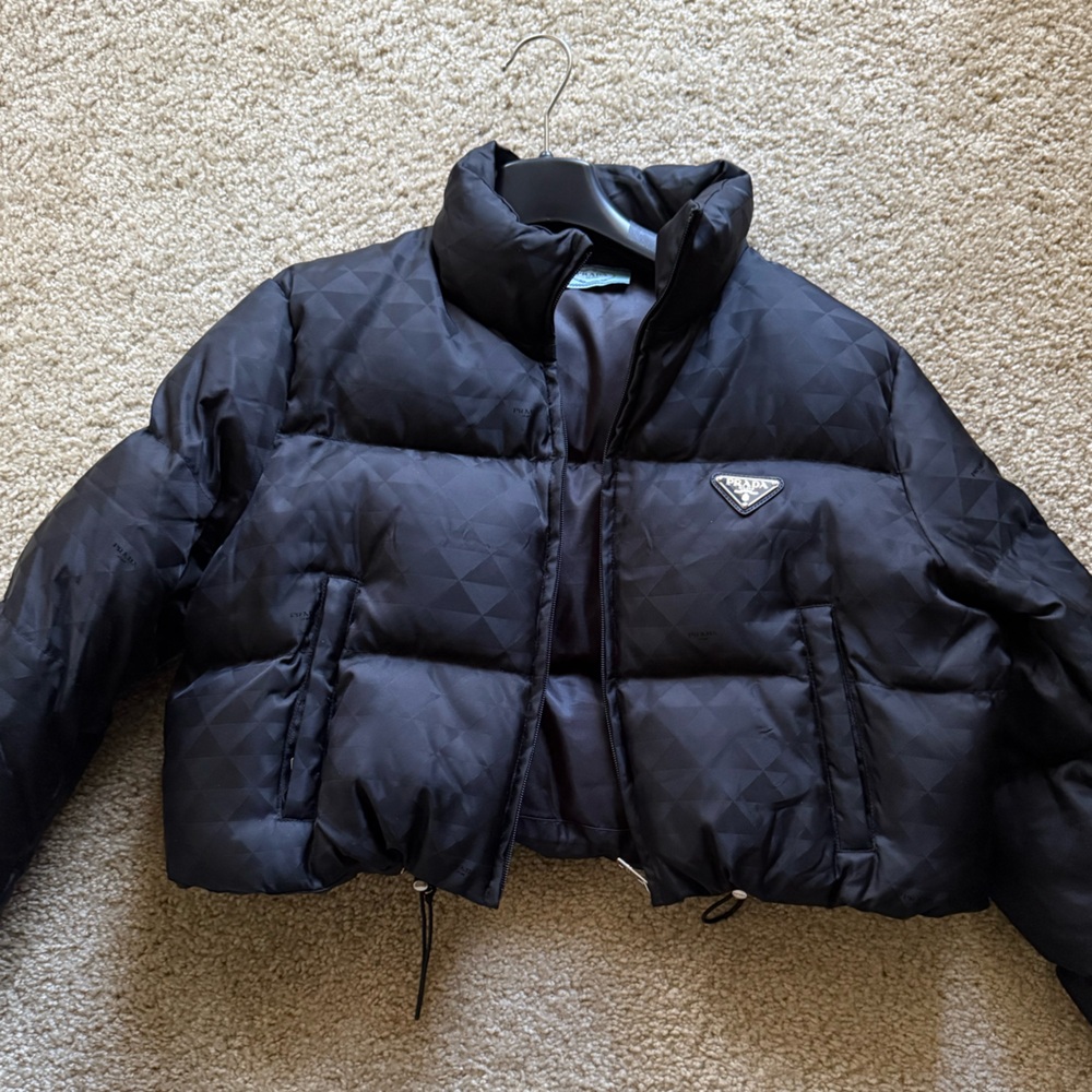 Prada puffer jacket size medium - Picture 2 of 3